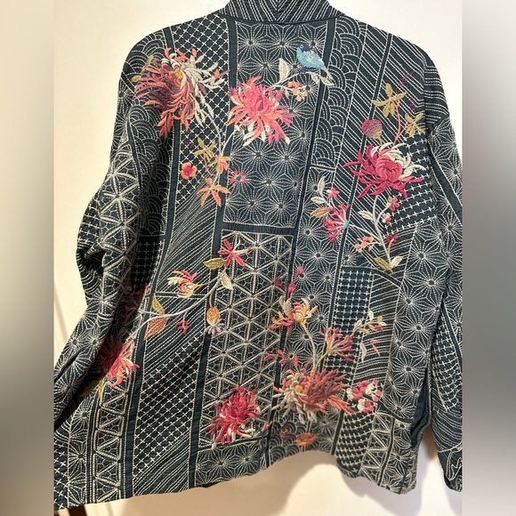 Johnny was Beautiful short embroidered kimono - Picture 7 of 13